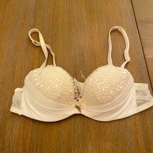 Simone Perele bra in white with lace, size 34 A